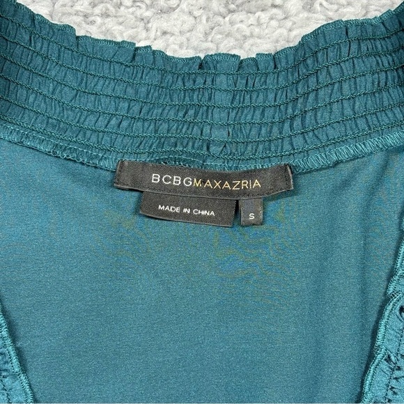 BCBG Maxazria Blouse Womens Small Silk Short Sleeve Deep V Cut Career Date Class - Picture 2 of 3